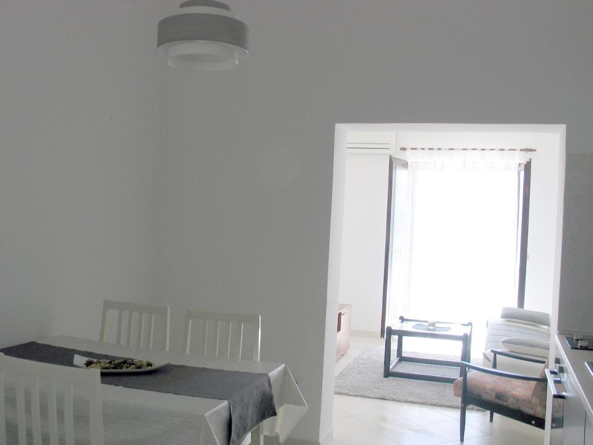 Apartmani Kunteja Đảo Pag Ngoại thất bức ảnh