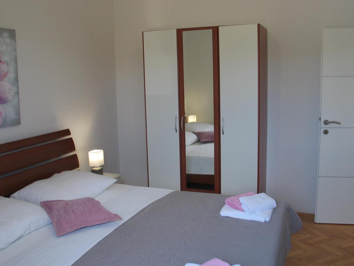 Apartmani Kunteja Đảo Pag Ngoại thất bức ảnh
