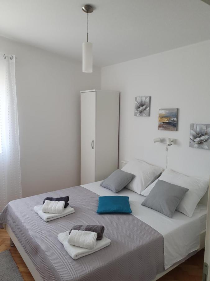 Apartmani Kunteja Đảo Pag Ngoại thất bức ảnh